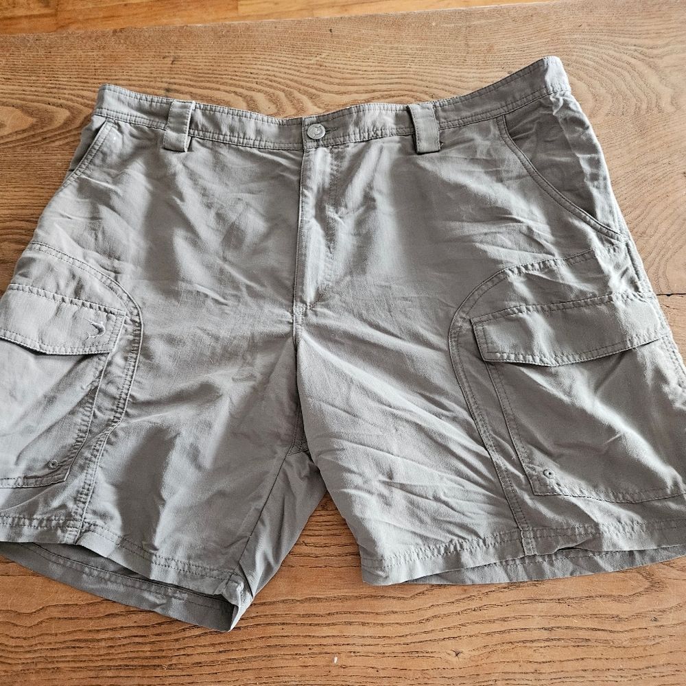 Reel‎ Legends Men's W42 Khaki Nylon Flat Front Cargo Shorts Lightweight